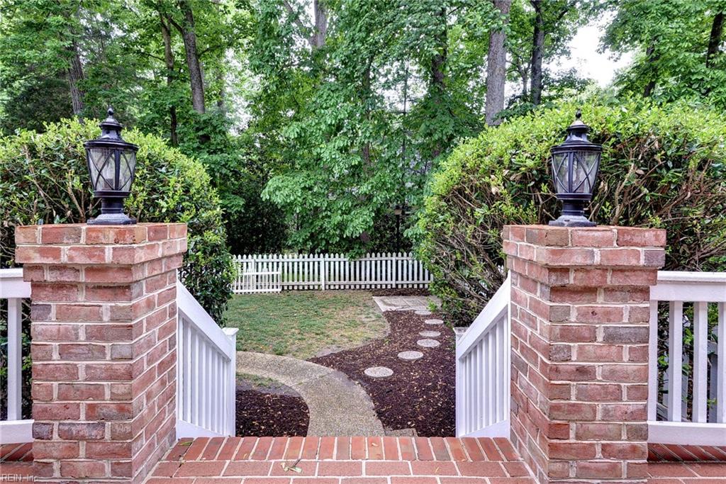 224 Sir Thomas Lunsford Drive Williamsburg VA 23185