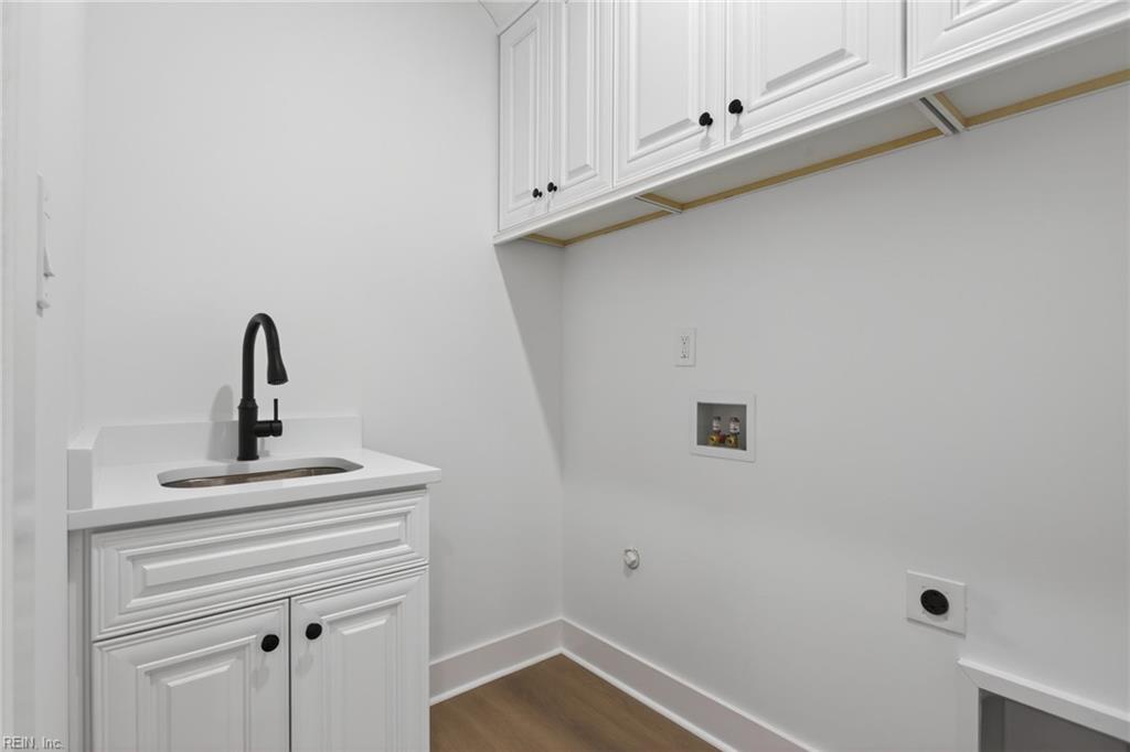 5905 Old Chestnut Avenue Newport News VA 23605