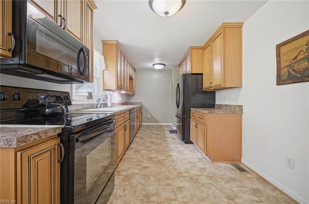116 Greenland Drive Yorktown VA 23693