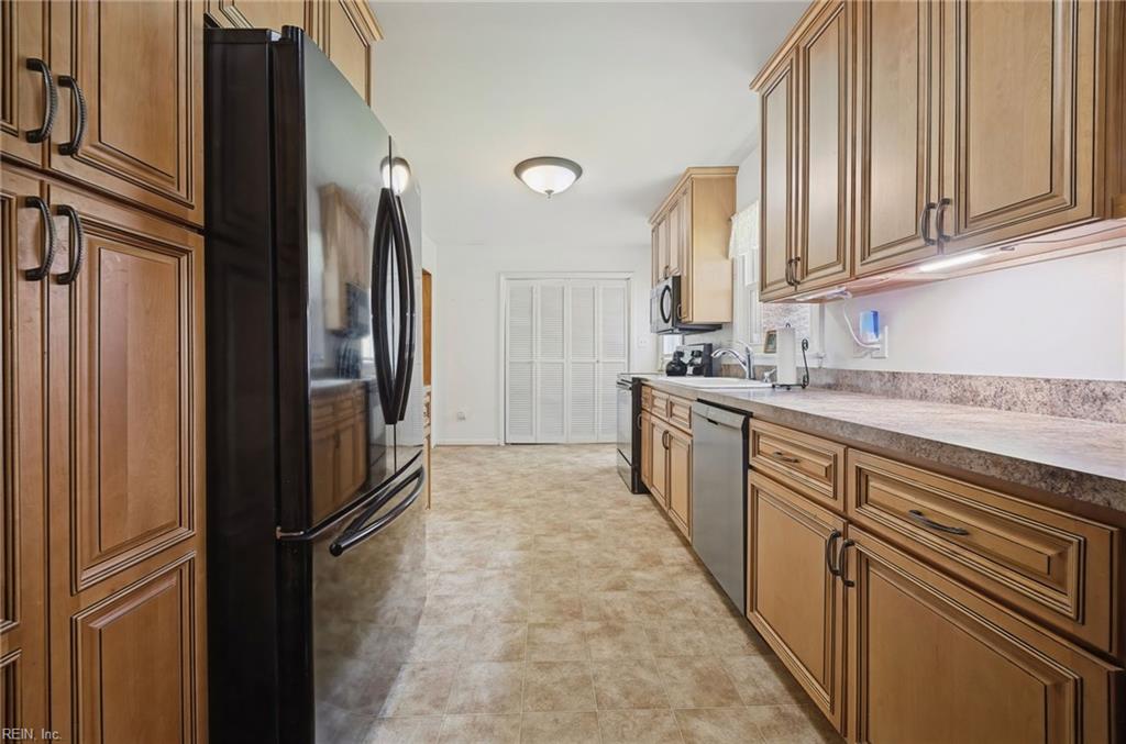 116 Greenland Drive Yorktown VA 23693