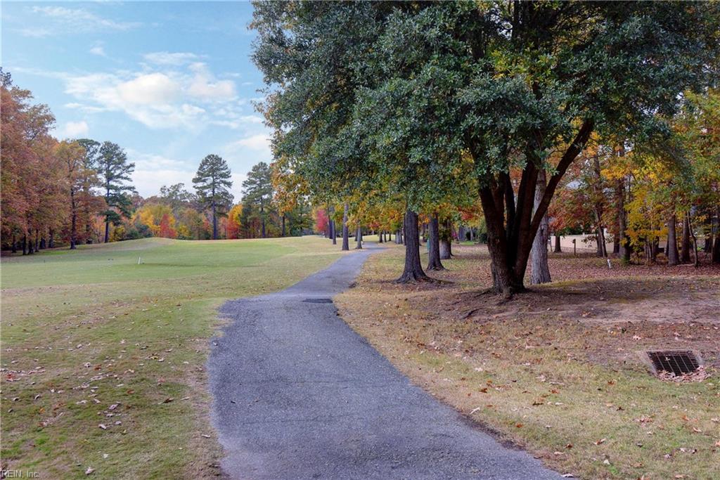 100 W Links Williamsburg VA 23188