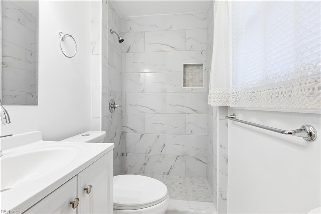4 Snidow Boulevard Newport News VA 23608