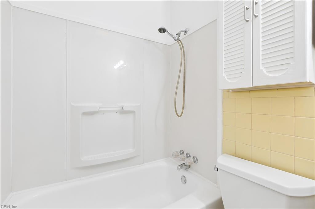 4 Snidow Boulevard Newport News VA 23608