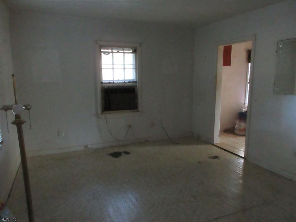 58 Ripley Street Newport News VA 23603