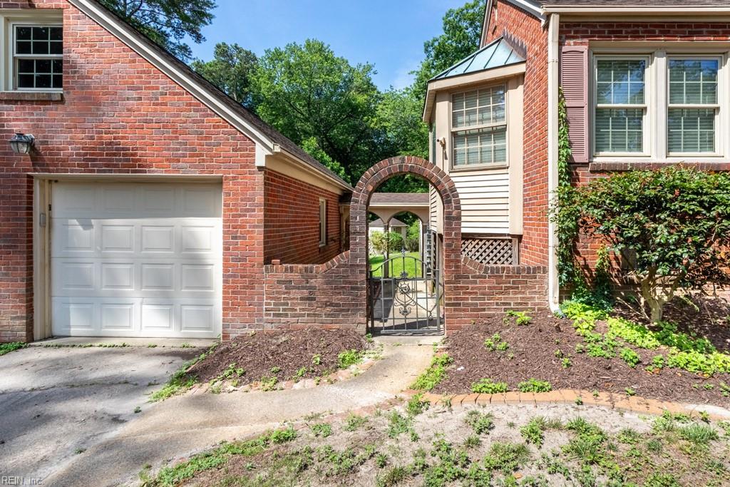 23 White Oak Drive Newport News VA 23601