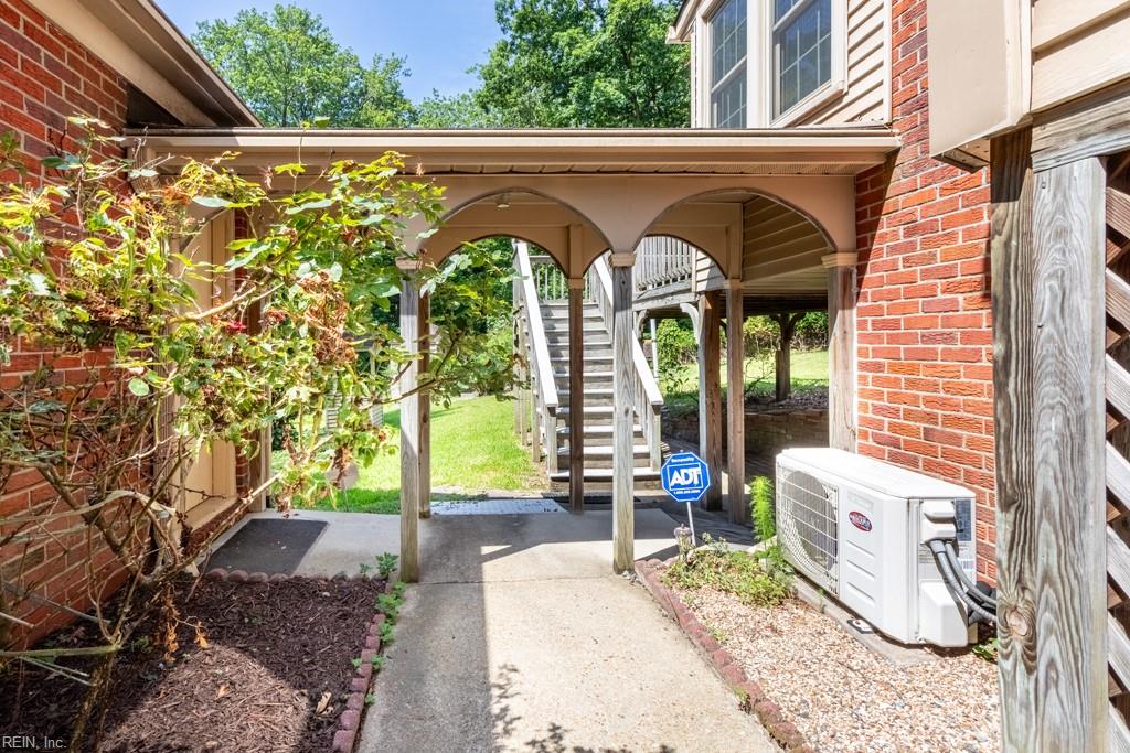 23 White Oak Drive Newport News VA 23601