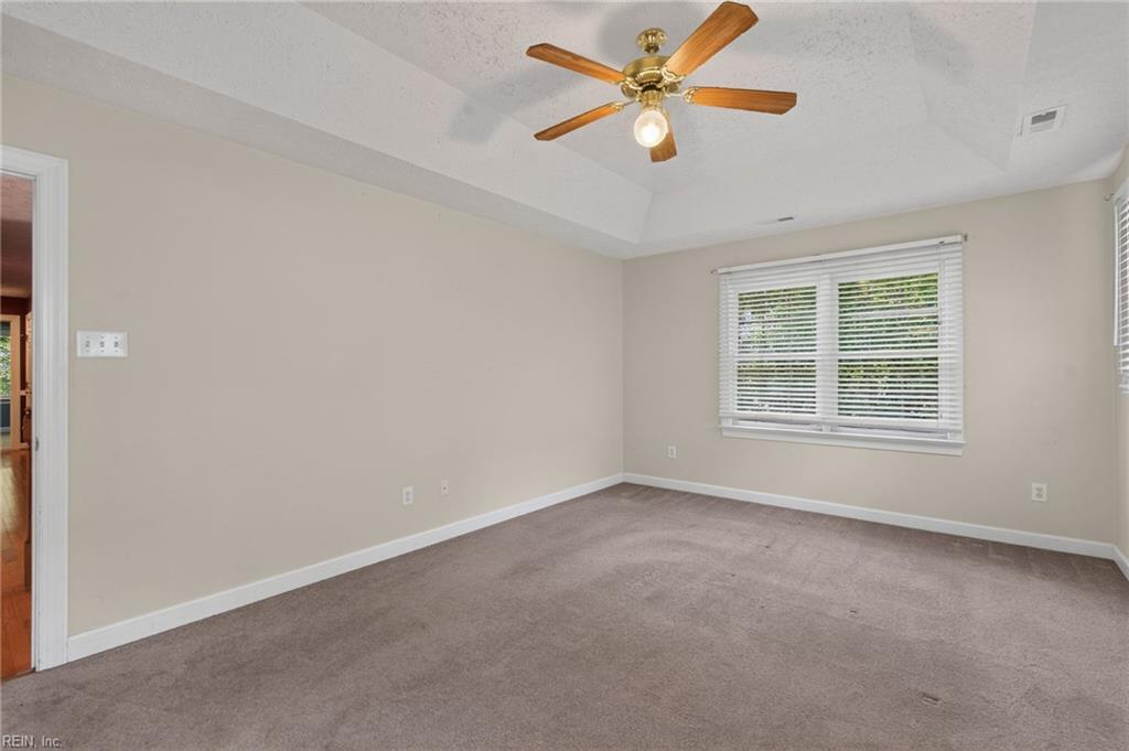 212 Halles Run Yorktown VA 23693