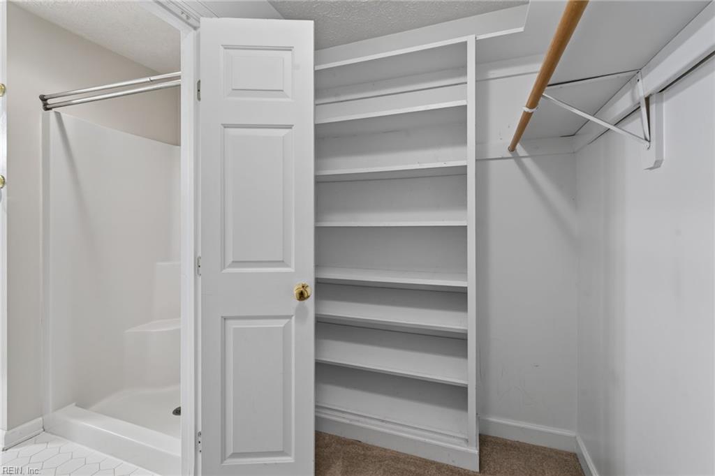 212 Halles Run Yorktown VA 23693