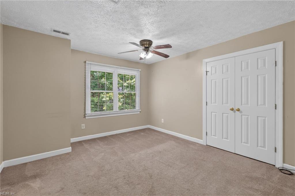 212 Halles Run Yorktown VA 23693