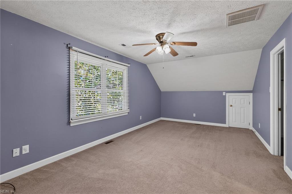 212 Halles Run Yorktown VA 23693