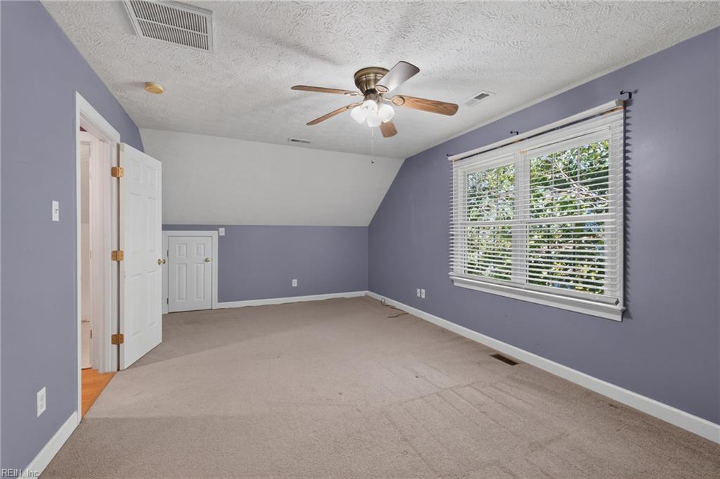 212 Halles Run Yorktown VA 23693
