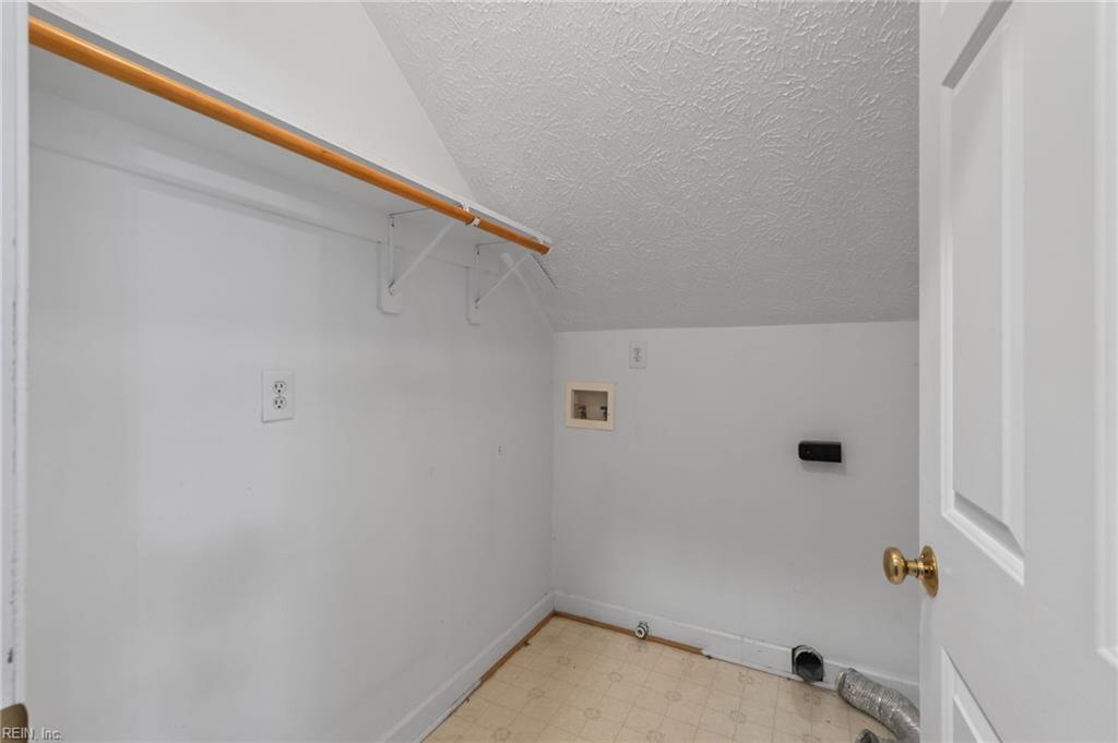 212 Halles Run Yorktown VA 23693