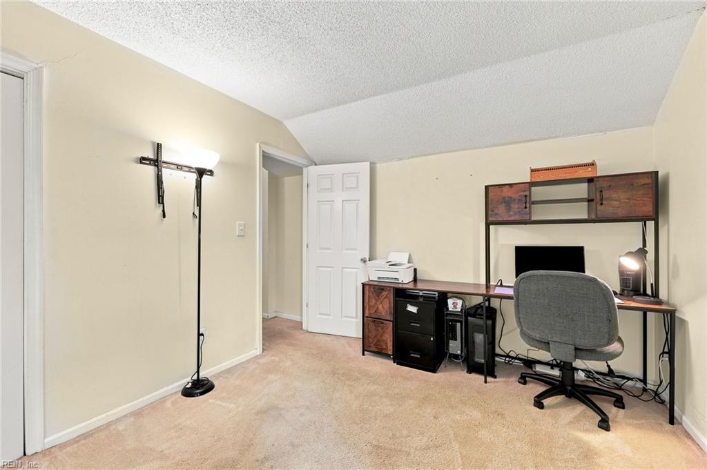 205 Hunt Club Run S Newport News VA 23608