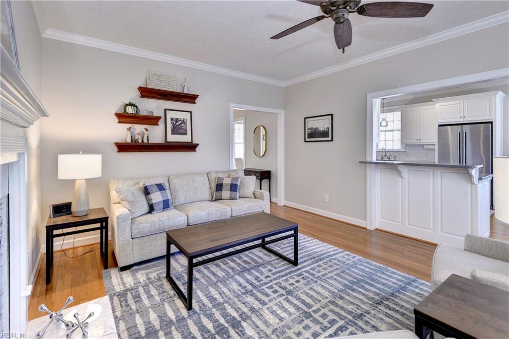 109 Hollinwell Williamsburg VA 23188