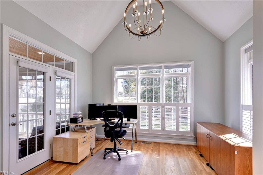 109 Hollinwell Williamsburg VA 23188