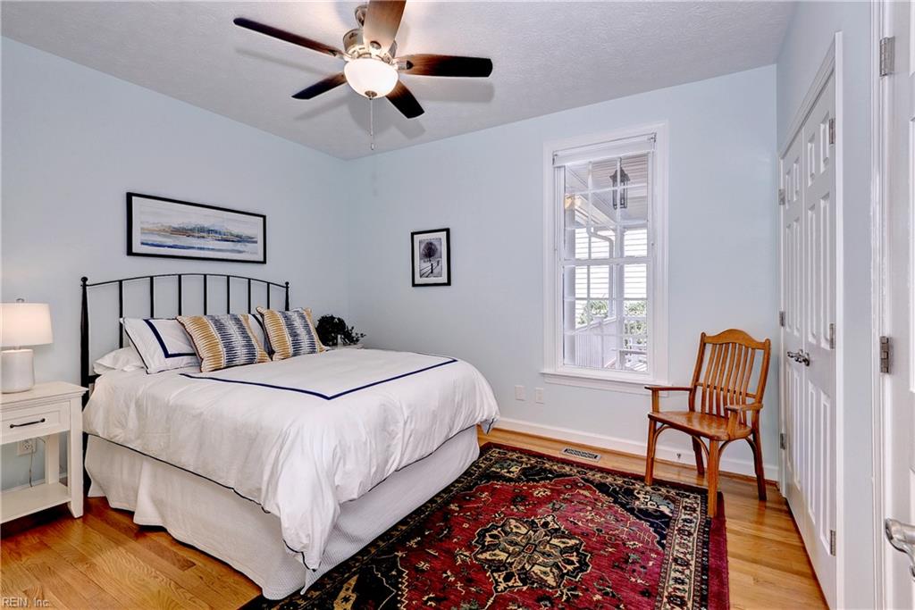 109 Hollinwell Williamsburg VA 23188