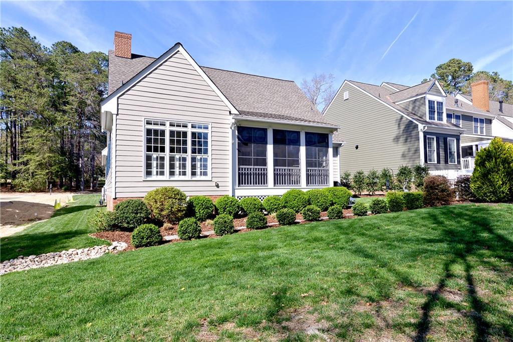 109 Hollinwell Williamsburg VA 23188