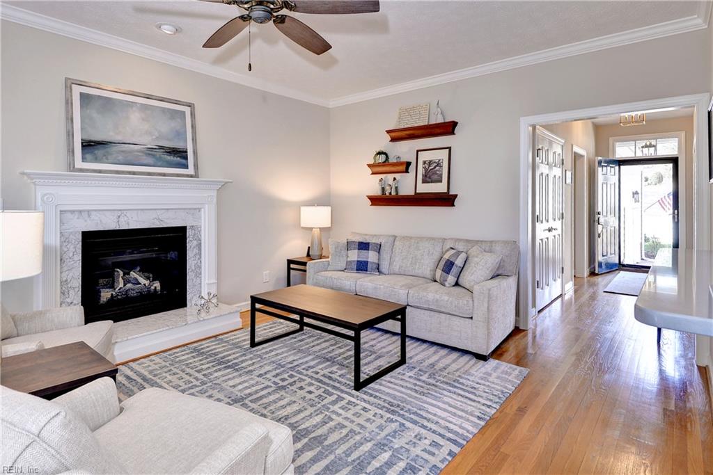 109 Hollinwell Williamsburg VA 23188