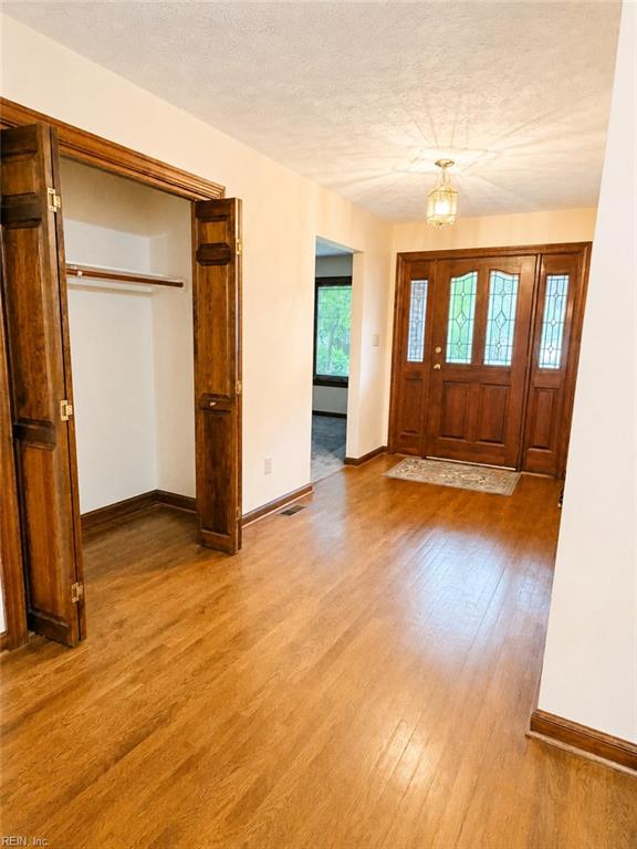 202 Chelmsford Way Newport News VA 23606
