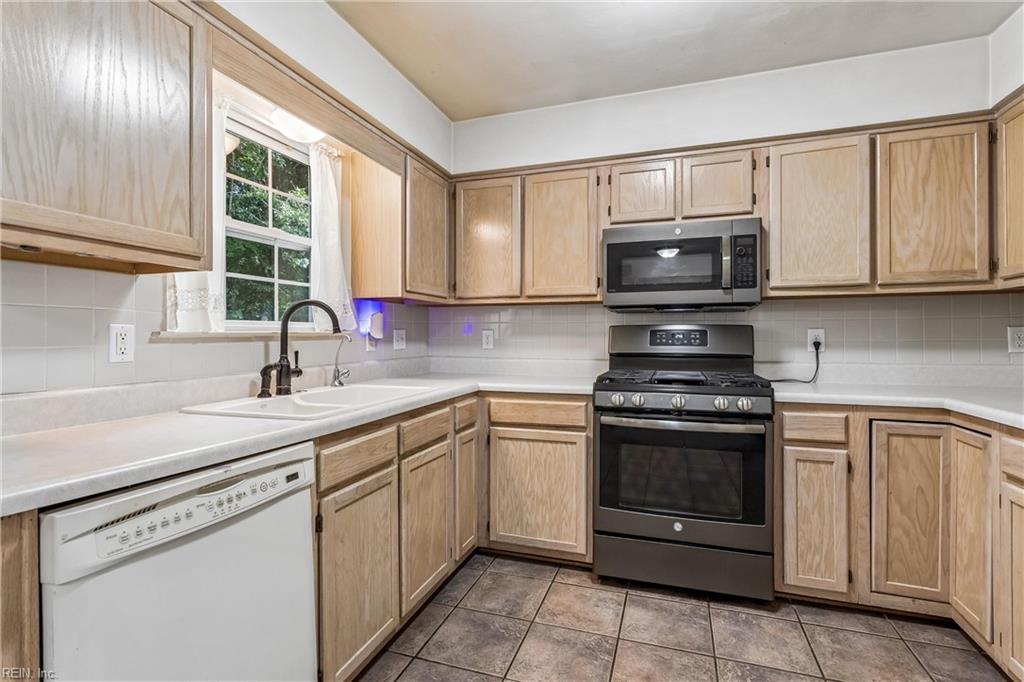 121 View Pointe Drive Newport News VA 23603