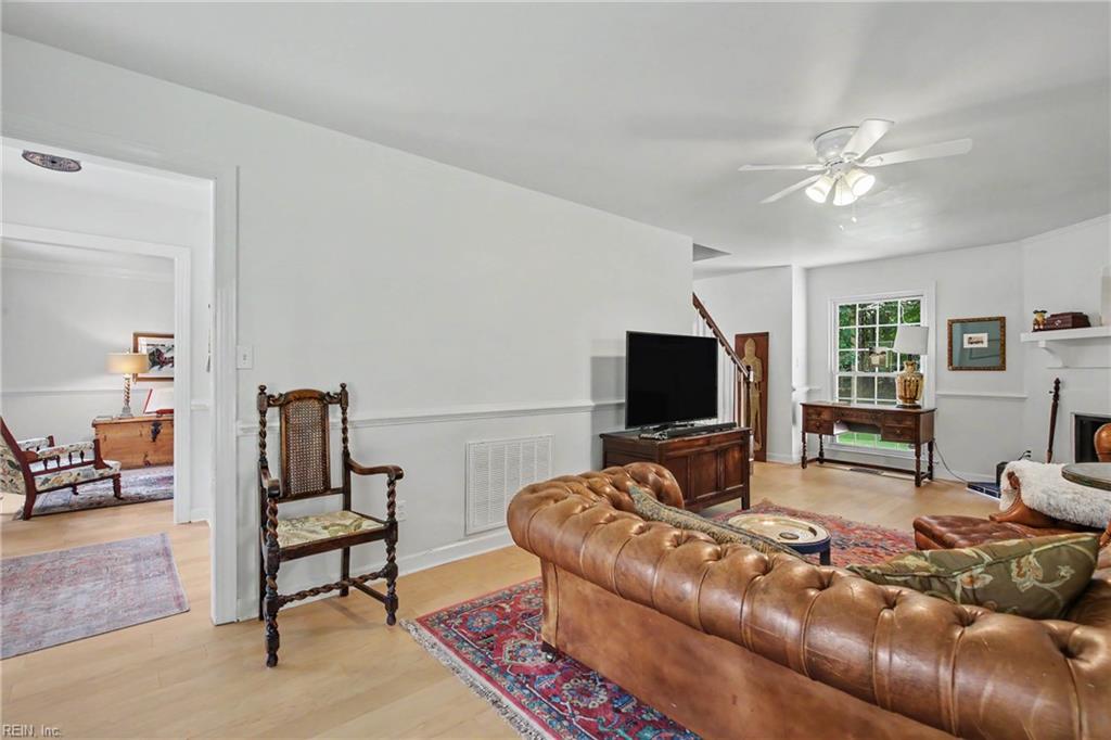 103 Robertson Street Williamsburg VA 23185