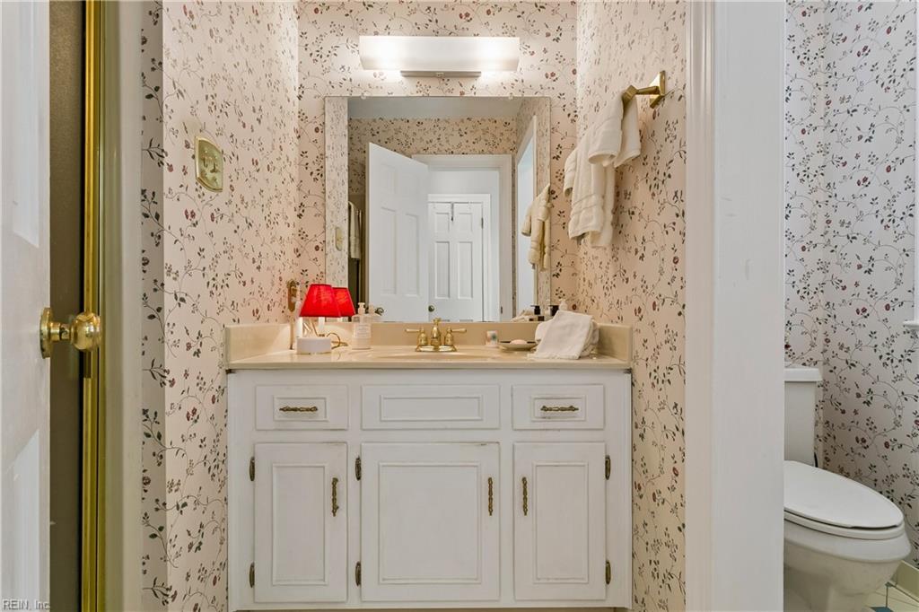 10 Plantation Road Newport News VA 23602