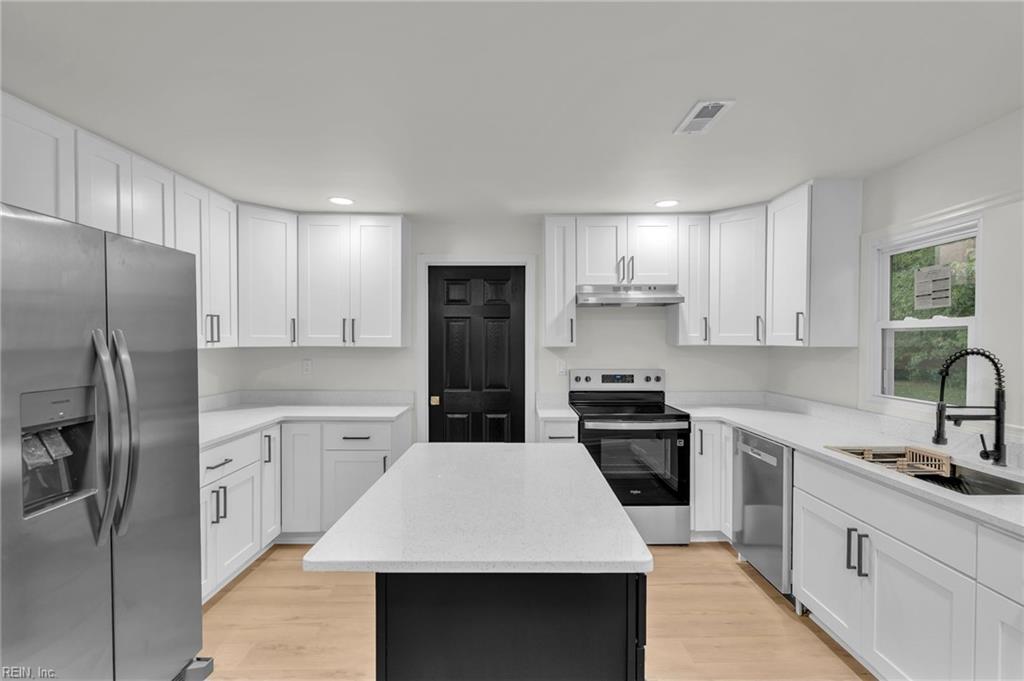 5902 Old Avenue Newport News VA 23605