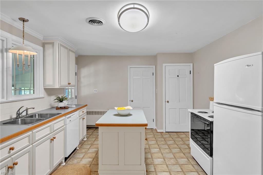 308 Country Club Road Newport News VA 23606