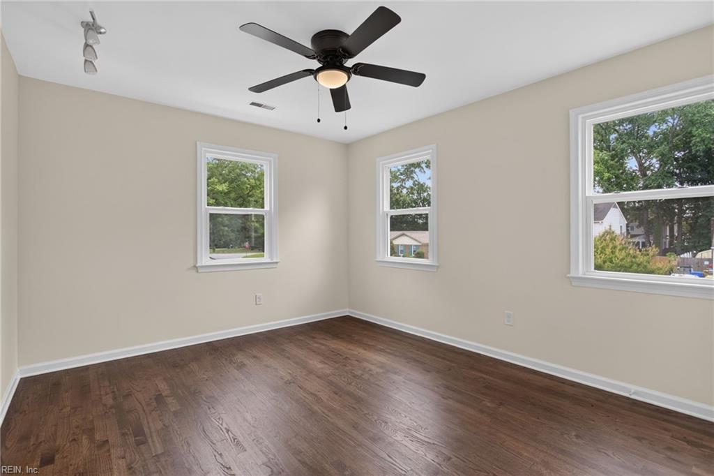 474 Harcourt Place Newport News VA 23602