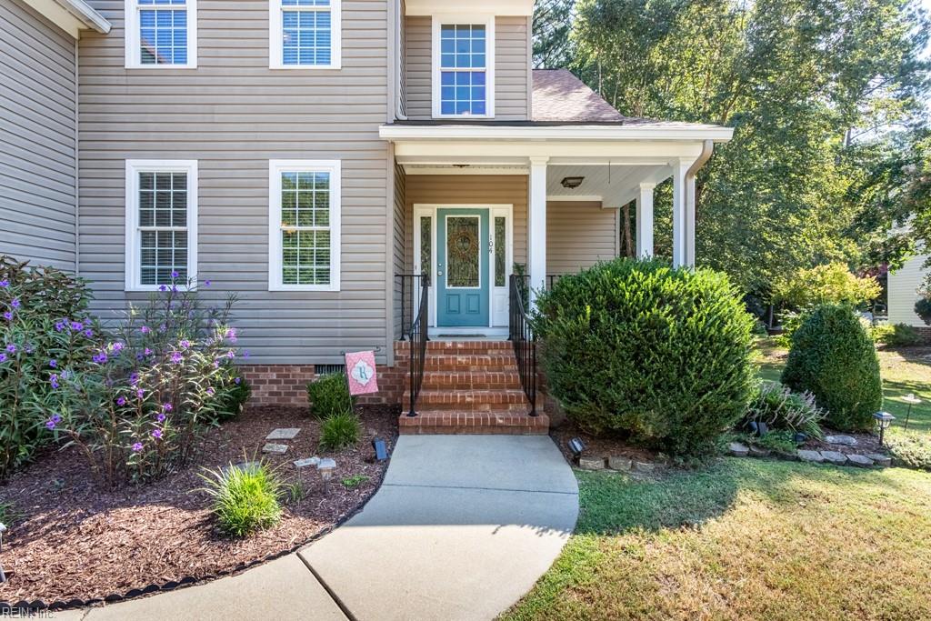 104 Perlie Court Yorktown VA 23692