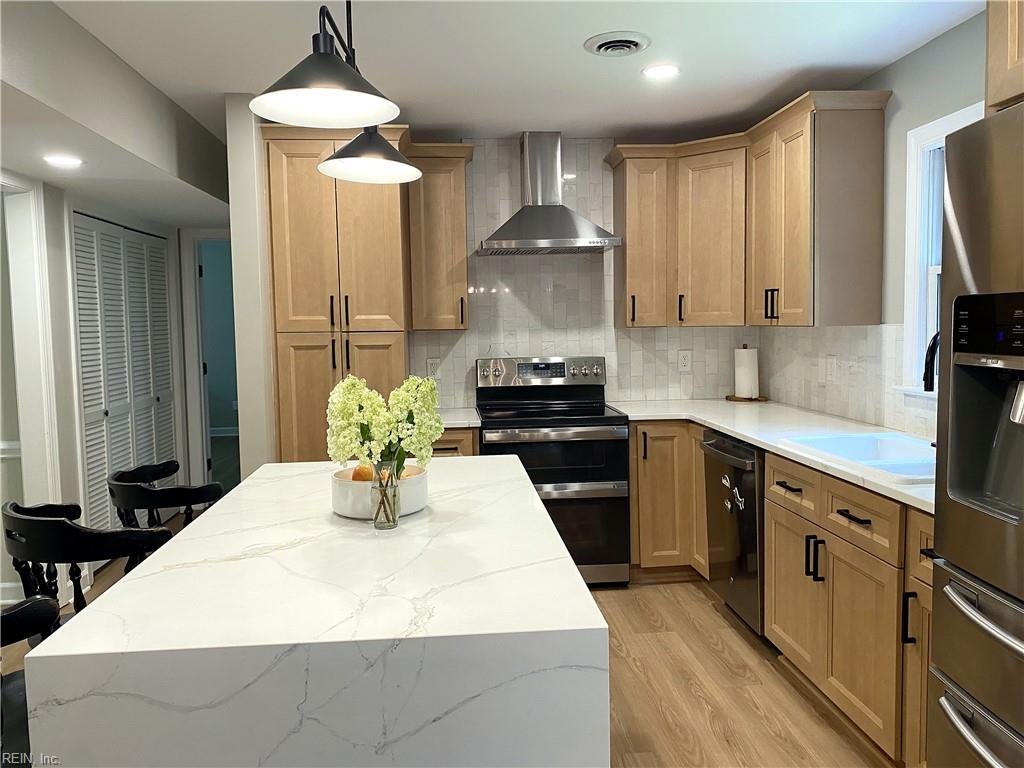 7615 Gloucester Village Drive Gloucester VA 23061