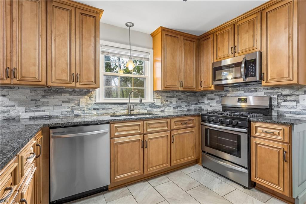 975 Lacon Drive Newport News VA 23608