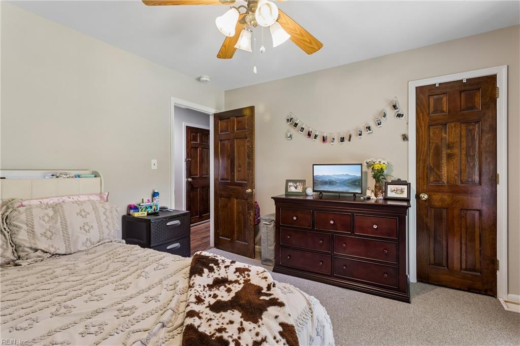 7483 Gloucester Village Drive Gloucester VA 23061
