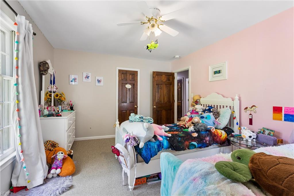7483 Gloucester Village Drive Gloucester VA 23061