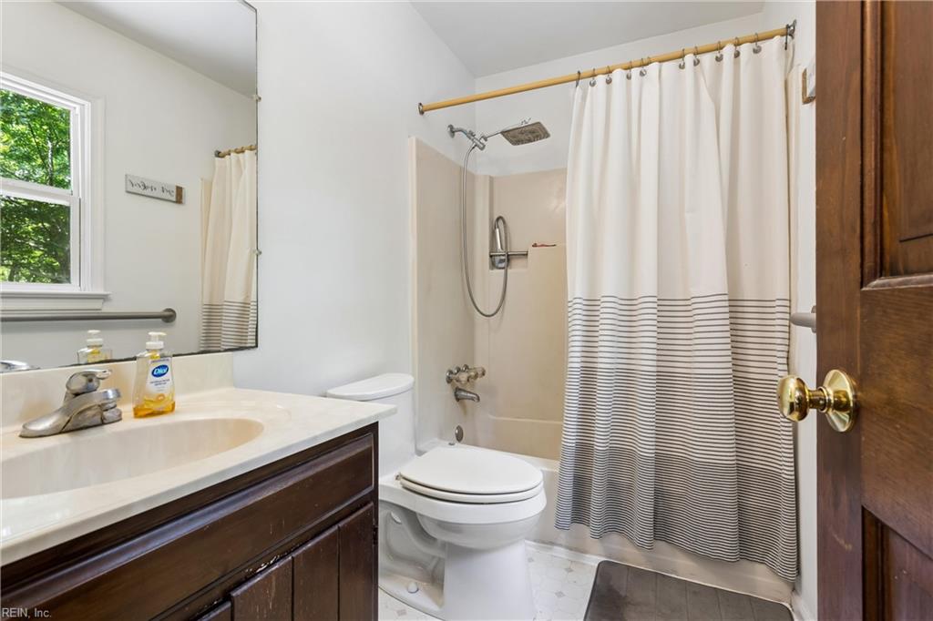 7483 Gloucester Village Drive Gloucester VA 23061