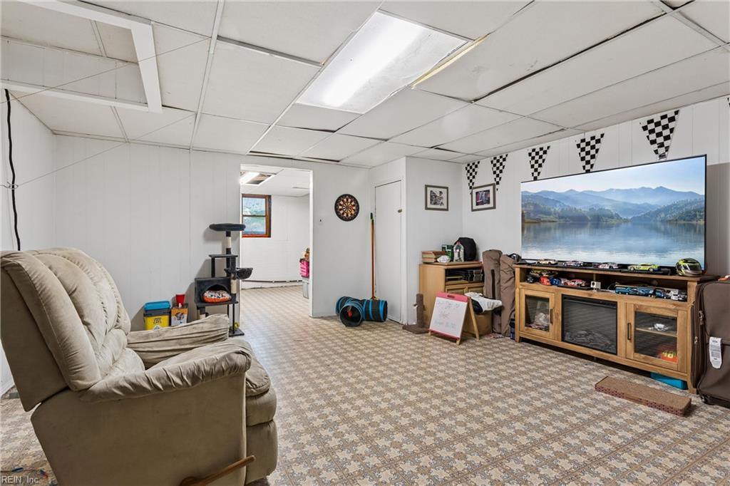 7483 Gloucester Village Drive Gloucester VA 23061