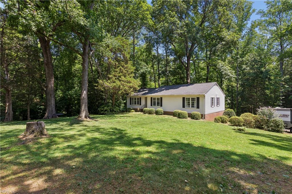 7483 Gloucester Village Drive Gloucester VA 23061