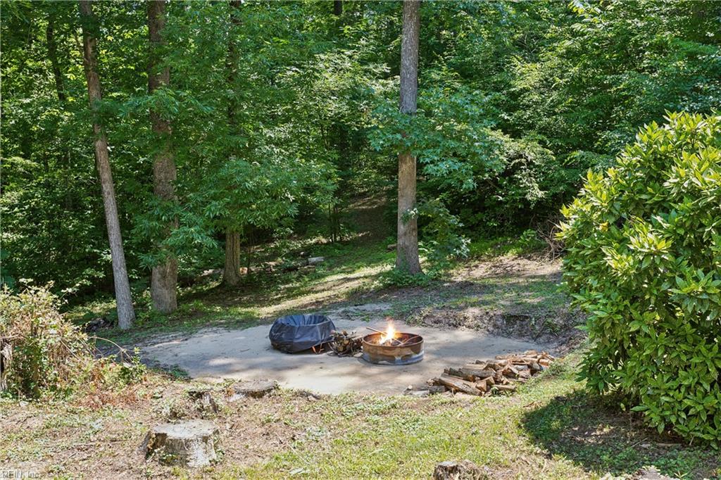 7483 Gloucester Village Drive Gloucester VA 23061