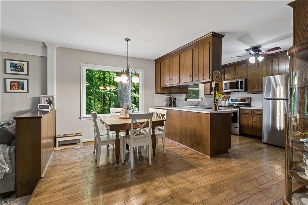 7483 Gloucester Village Drive Gloucester VA 23061