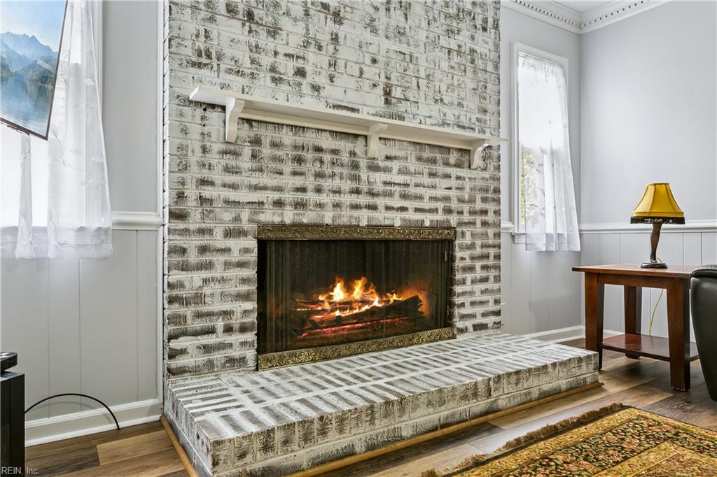 21 E Governor Drive Newport News VA 23602