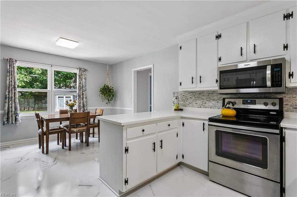 21 E Governor Drive Newport News VA 23602