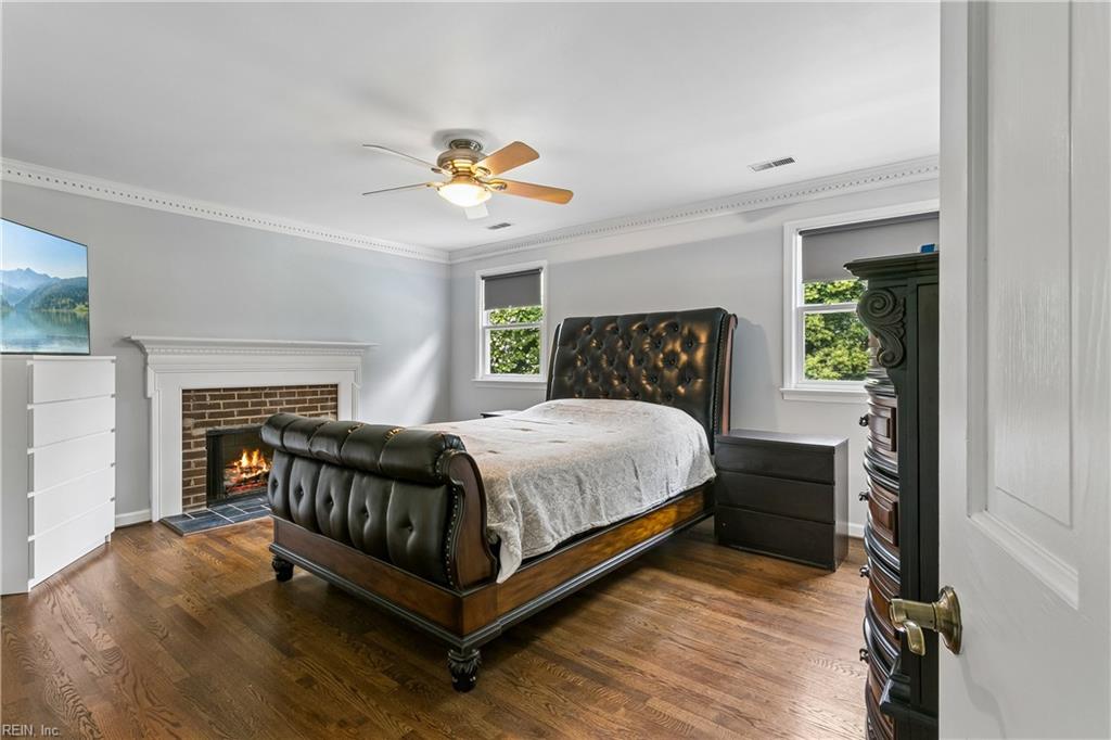 21 E Governor Drive Newport News VA 23602