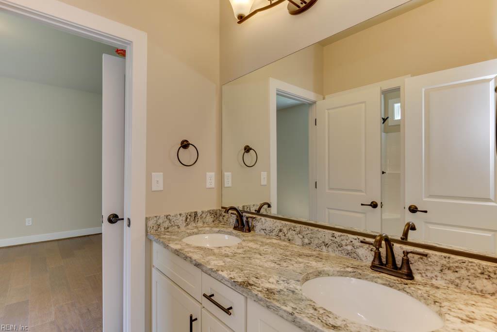 111 Bear Ridge Run Yorktown VA 23690