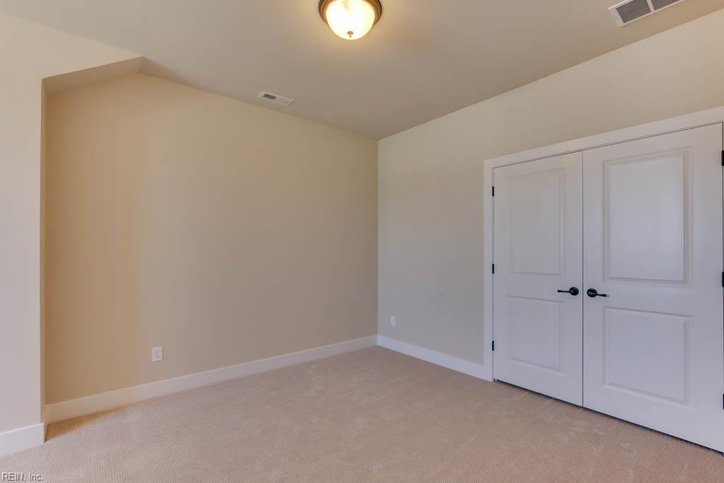 111 Bear Ridge Run Yorktown VA 23690