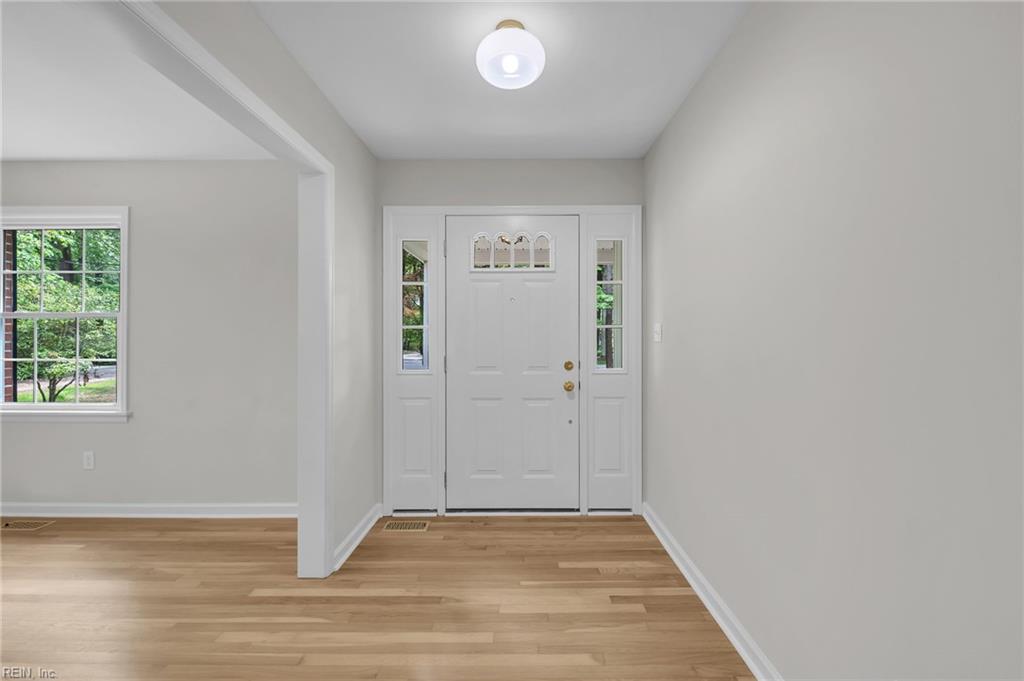 401 Piney Point Road Yorktown VA 23692