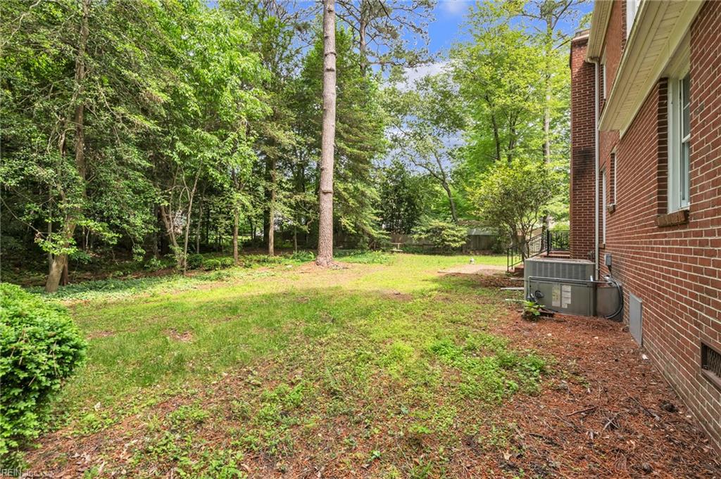401 Piney Point Road Yorktown VA 23692