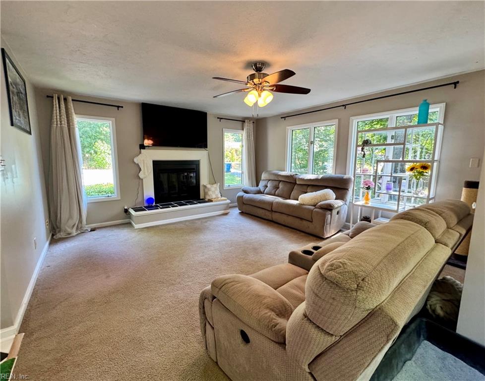 6 Foxcroft Road Williamsburg VA 23188
