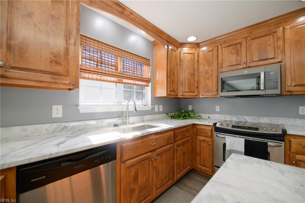 103 Katalina Way Yorktown VA 23693