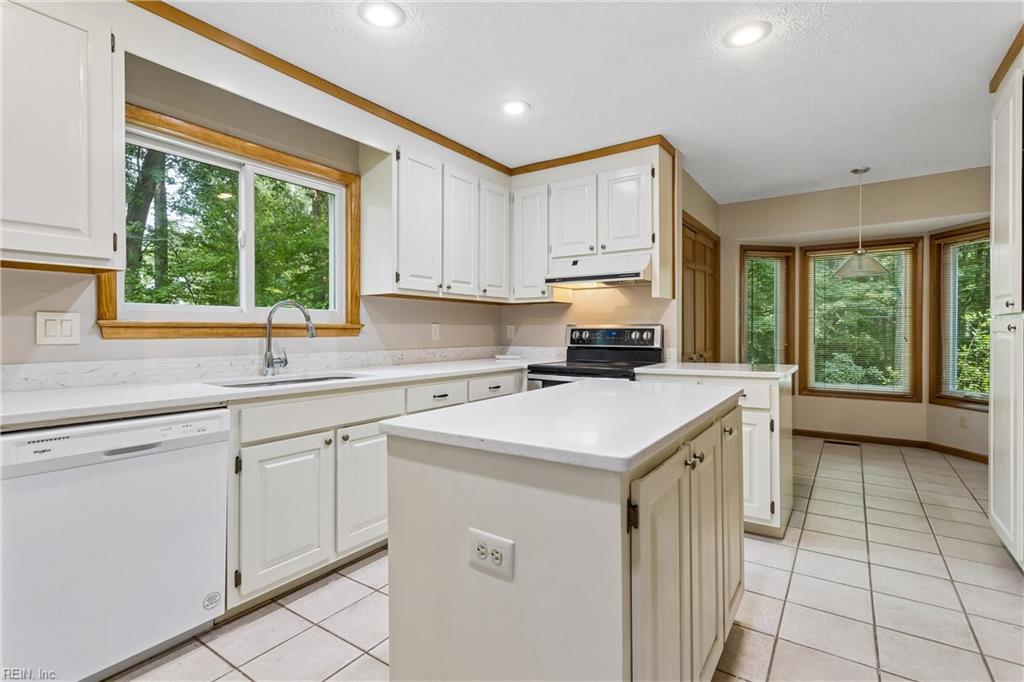 107 Sun Rise Way Yorktown VA 23693