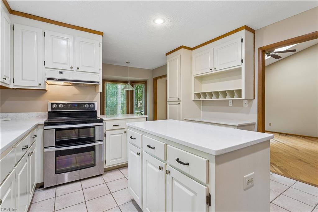 107 Sun Rise Way Yorktown VA 23693